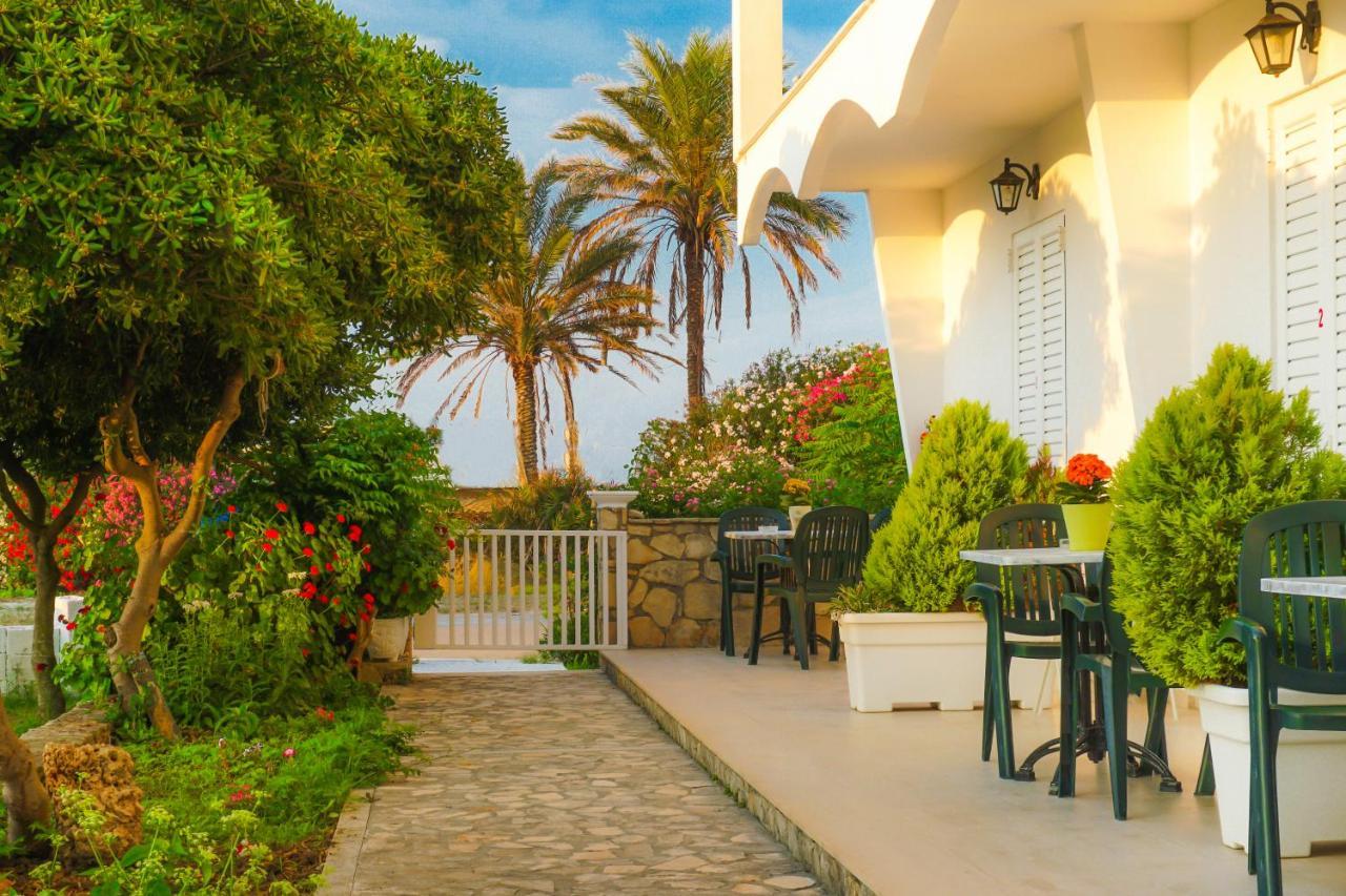 Cubaneros Holiday Inn Laganas Exteriér fotografie